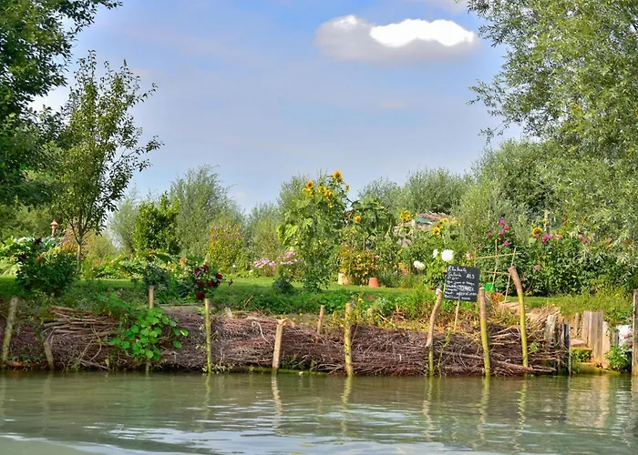 Superb With Jacuzzi * Eringhem